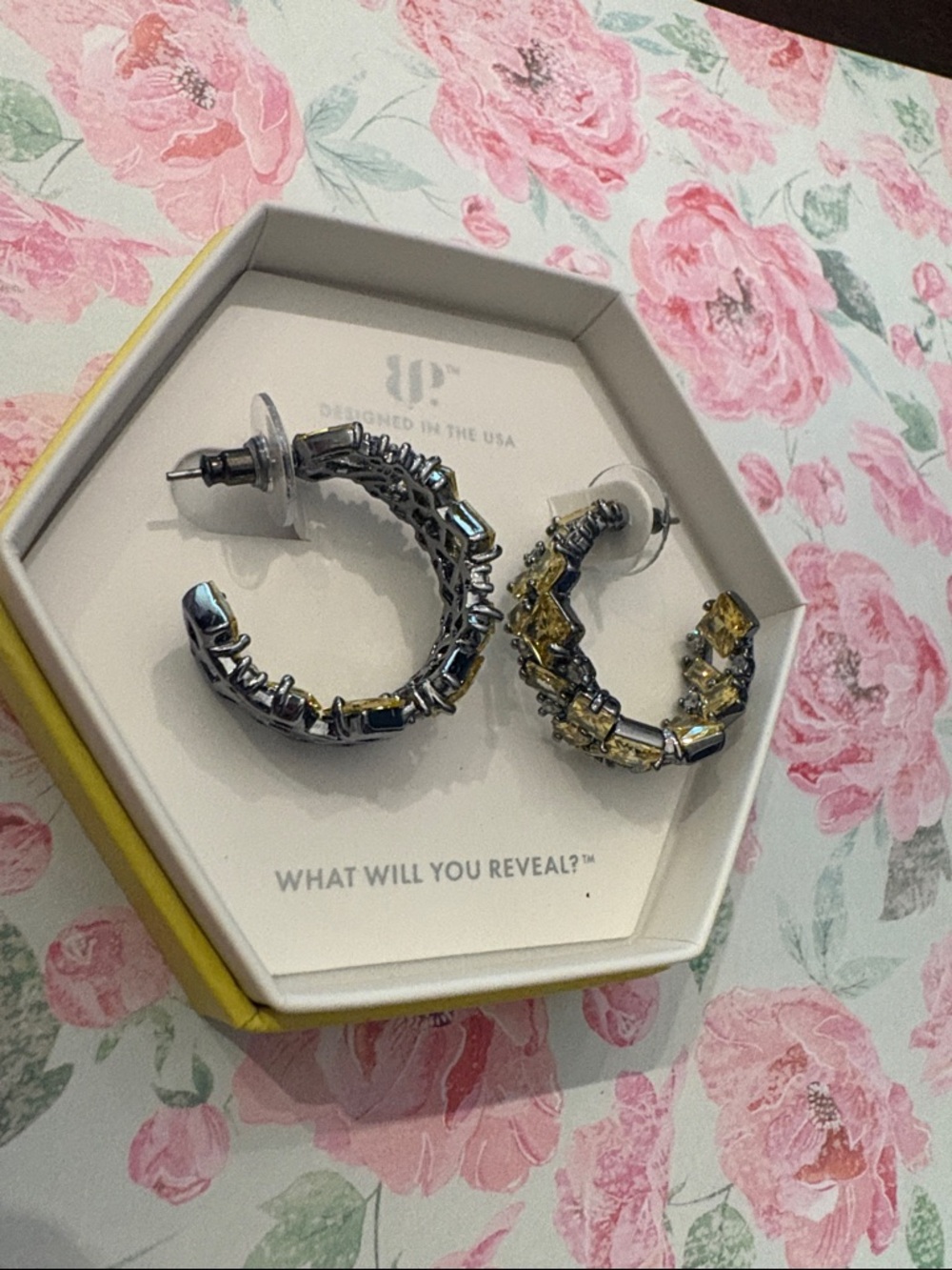 Hema Hoop Earrings with Yellow Topaz - Bomb Party - Ribbons On Shadows